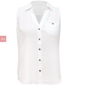 NWT Kut from the Kloth Lyndsey Button Up Sleeveless Top Blouse White